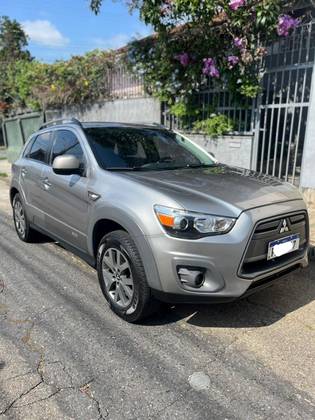 MITSUBISHI ASX 2.0 OUTDOOR 16V GASOLINA 4P AUTOMÁTICO MITSUBISHI ASX 2.0 OUTDOOR 16V GASOLINA 4P AUTOMÁTICO